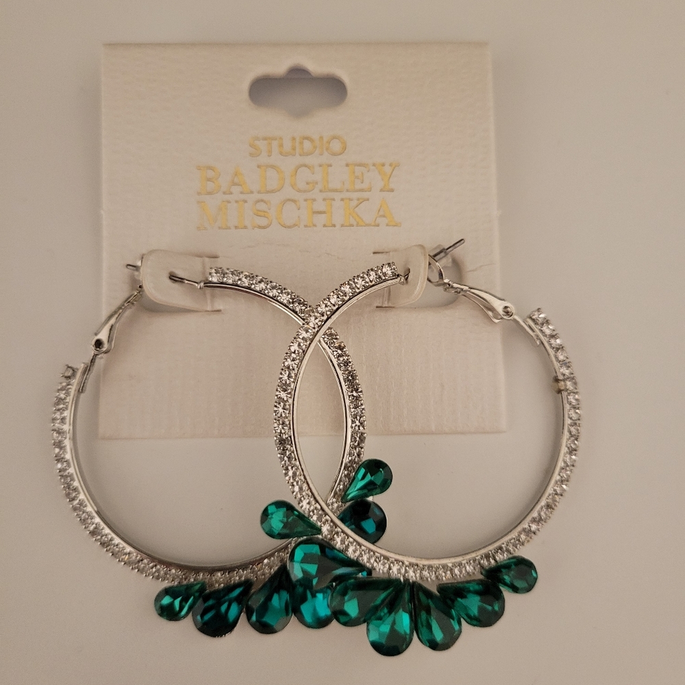 NWOT Badgley Mischka Rhinestone Emerald Green Earrings